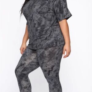 Fashion nova Gray Marble Print Activewear Set size small